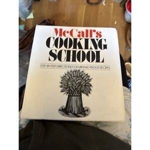 Vintage 1986 McCall's Cooking School BOOK 1 Step-By-Step Recipe Cookbook Binder